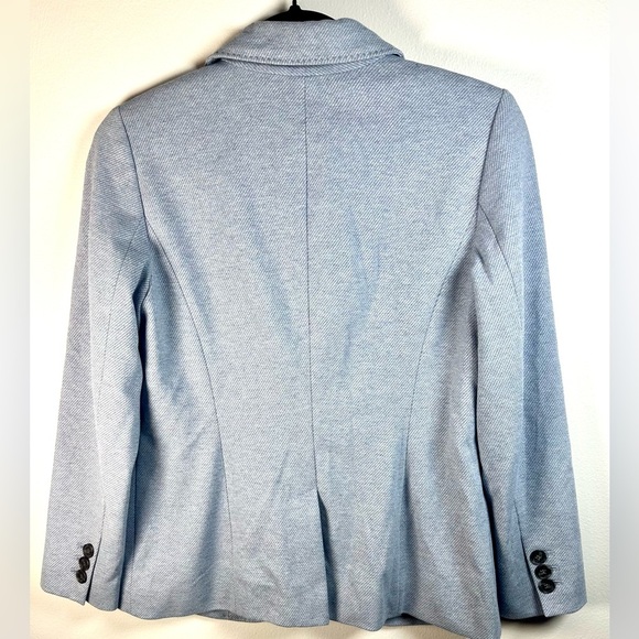 Talbots Blue Blazer with Notched Lapels and Tailored Silhouette size 6 petite - Picture 2 of 11
